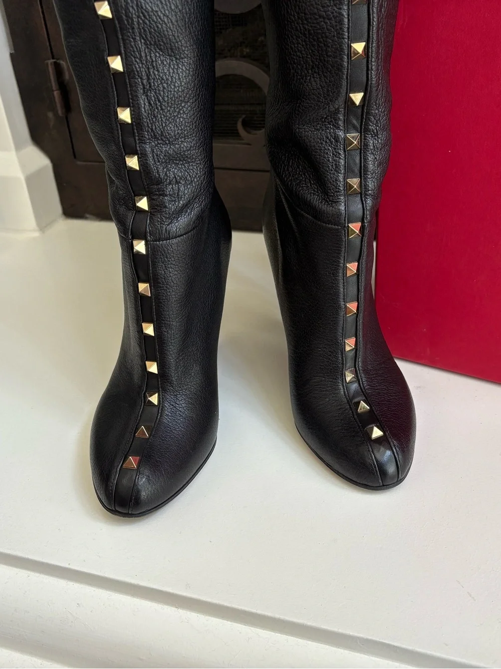 Valentino Garavani Rockstud Over the Knee Boots in Black Leather 36/6